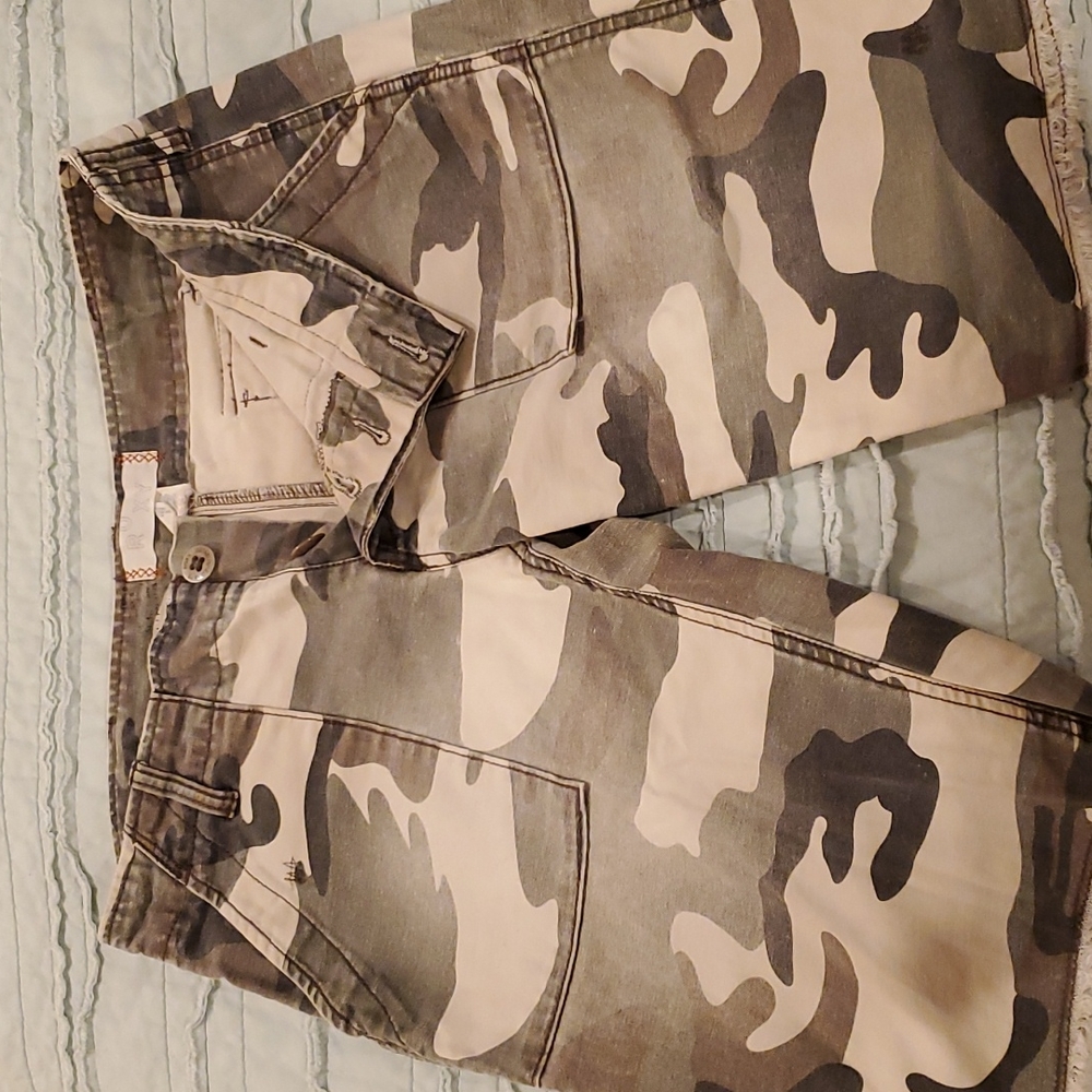 Roxy size 7 short